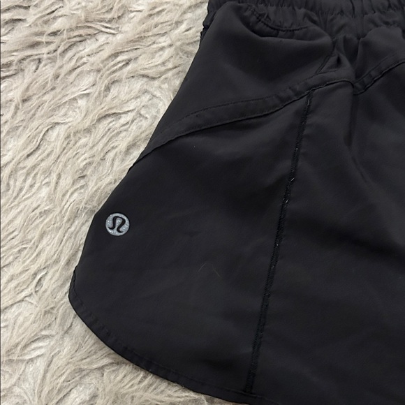 Lululemon Hottie Hot Lined Black Women's Athletic Shorts - Picture 5 of 7